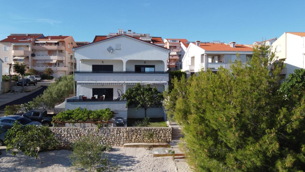 Villa Ami Kustici Exterior photo